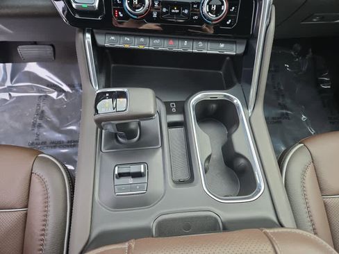 Used 2023 GMC Sierra 1500 Denali image 16