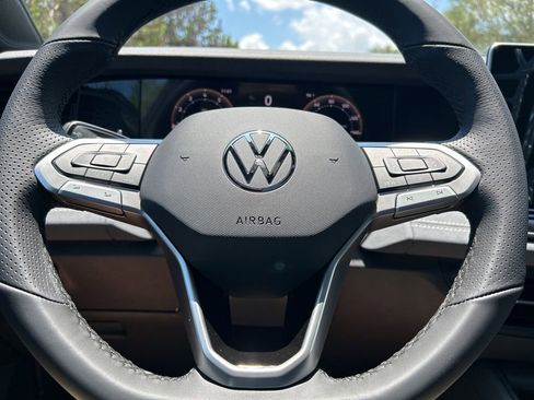 New 2026 Volkswagen Tiguan SE R-Line AWD/4WD image 25