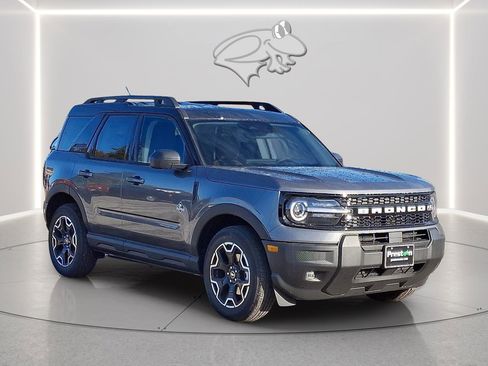 New 2025 Ford Bronco Sport Outer Banks image 4