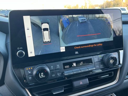 Used 2024 Toyota Grand Highlander MAX Platinum image 17