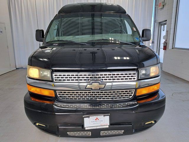 Used 2015 Chevrolet Express 2500 RWD image 3