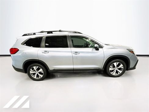 Certified 2023 Subaru Ascent Premium w/ Convenience Package image 4