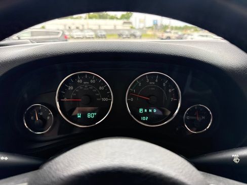 Used 2015 Jeep Wrangler Unlimited Sport w/ Quick Order Package 24S AWD/4WD image 16