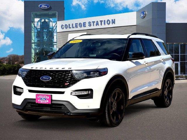 Certified 2023 Ford Explorer ST w/ Equipment Group 401A AWD/4WD image 2