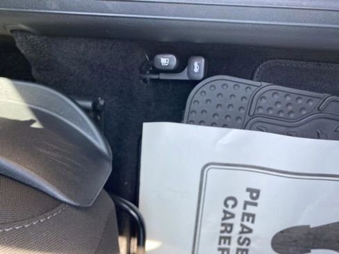 Certified 2023 Hyundai Elantra Blue image 15