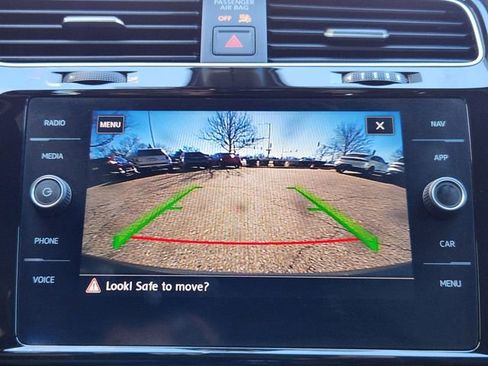 Used 2019 Volkswagen Golf R 2.0T w/DCC & Navigation 4MOTIO image 16