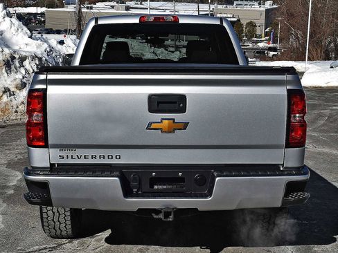 Used 2018 Chevrolet Silverado 1500 Custom w/ Custom Value Package image 7