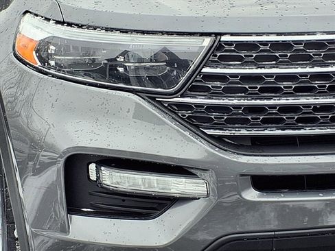 Used 2022 Ford Explorer XLT w/ Equipment Group 202A image 27