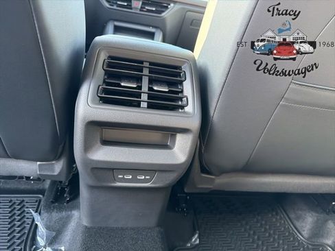 New 2026 Volkswagen Tiguan SE image 20