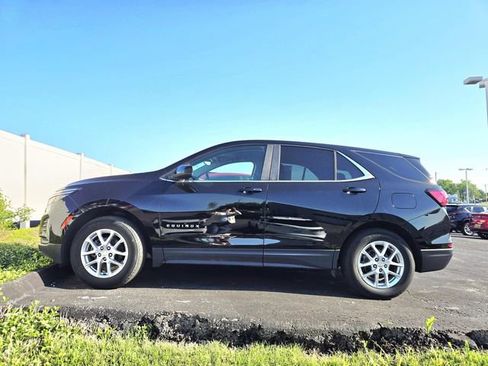 Used 2024 Chevrolet Equinox LT FWD image 2
