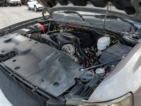 Used 2008 Chevrolet Silverado 2500 LT w/ Suspension Package, Off-Road image 44