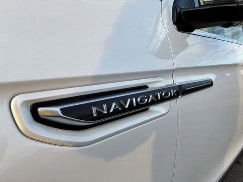 Used 2018 Lincoln Navigator Black Label w/ Cargo Package image 17