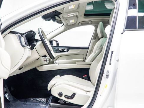 Used 2023 Volvo XC60 T8 Ultimate w/ Climate Package AWD/4WD image 36