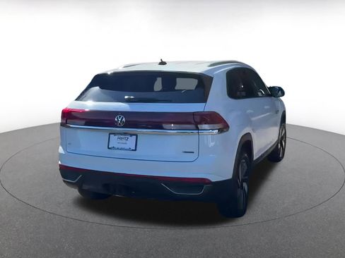 Used 2025 Volkswagen Atlas Cross Sport SE image 14