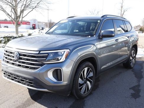 Used 2024 Volkswagen Atlas SE image 10