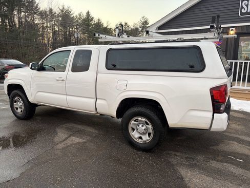 Used 2021 Toyota Tacoma SR5 image 2