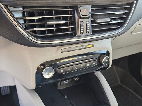 Used 2023 Ford Escape Platinum image 28