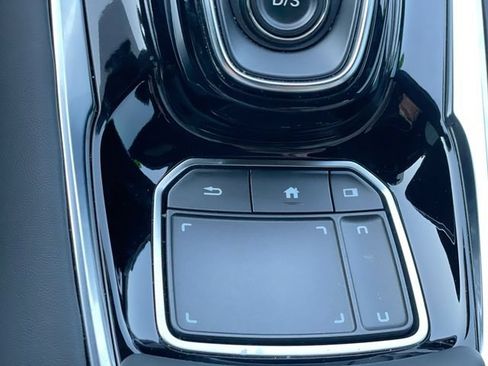 Used 2025 Acura RDX SH-AWD image 26