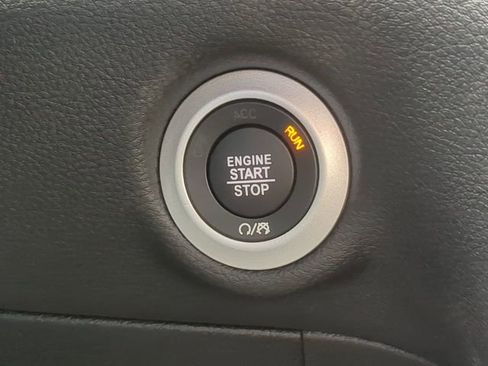 New 2026 Chrysler Pacifica Select image 35