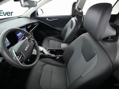 Used 2023 Kia Niro Wind image 7