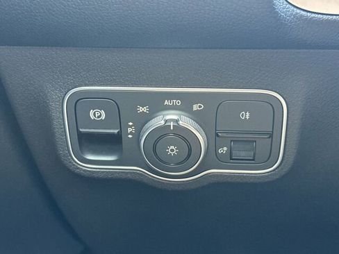 Certified 2023 Mercedes-Benz EQB 300 4MATIC image 34