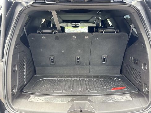 Used 2021 GMC Yukon AT4 w/ AT4 Premium Package AWD/4WD image 32