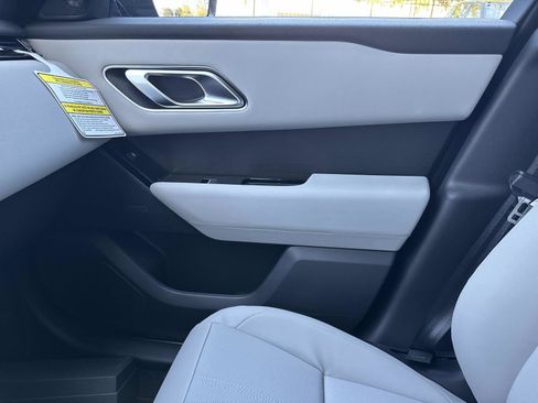 New 2026 Land Rover Range Rover Velar Dynamic SE image 24