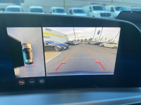 Used 2024 Cadillac Lyriq Sport image 28