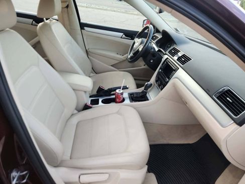 Used 2013 Volkswagen Passat 2.5 SE FWD image 18