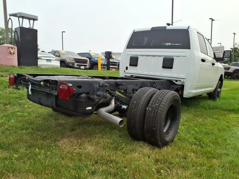 New 2026 RAM 3500 Tradesman AWD/4WD image 3
