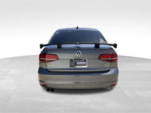 Used 2016 Volkswagen Jetta Sport FWD image 6