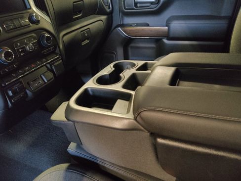Used 2019 Chevrolet Silverado 1500 LT w/ All-Star Edition AWD/4WD image 26