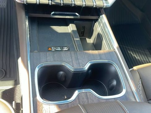 New 2026 GMC Acadia Denali Ultimate w/ LPO, Floor Liner Package AWD/4WD image 20