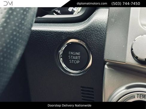 Used 2023 Toyota 4Runner Limited AWD/4WD image 39