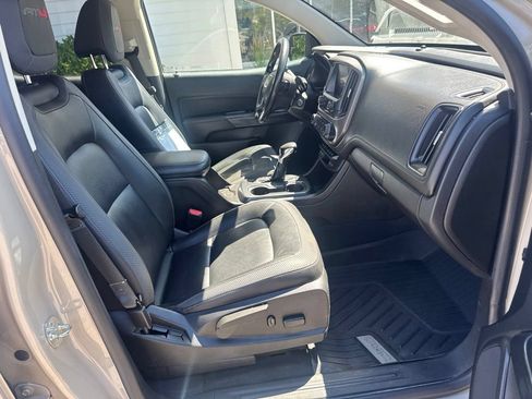 Used 2022 GMC Canyon AT4 AWD/4WD image 40