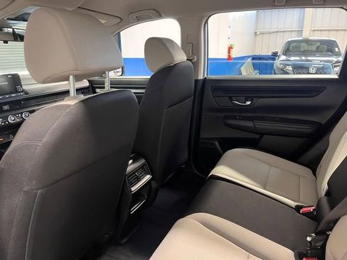 Used 2023 Honda CR-V LX image 18