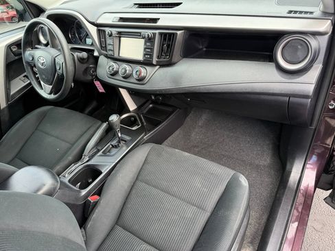 Used 2016 Toyota RAV4 LE FWD image 16