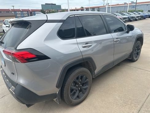 Used 2023 Toyota RAV4 LE FWD image 4