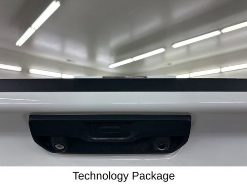 Used 2022 Chevrolet Silverado 1500 LTZ w/ LTZ Premium Package image 17