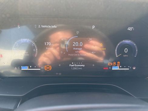 Used 2024 Jeep Grand Cherokee L Laredo image 9