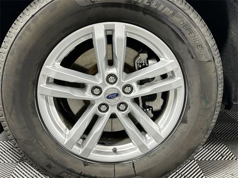 Used 2020 Ford Explorer XLT w/ Equipment Group 202A image 32