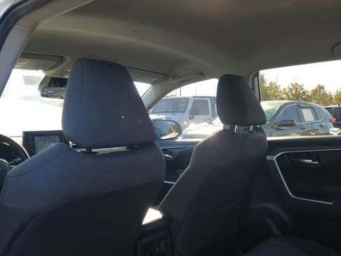 Used 2020 Toyota RAV4 XLE image 11