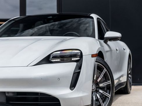 Certified 2021 Porsche Taycan RWD image 17