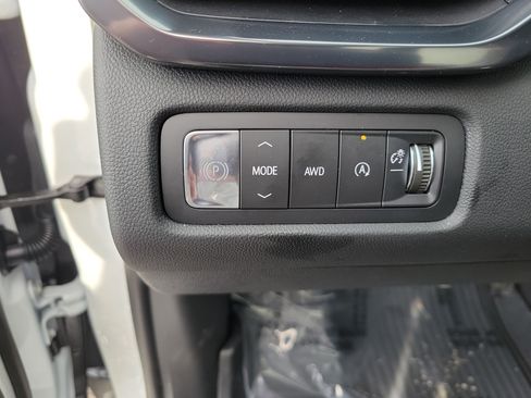 New 2026 GMC Acadia AT4 w/ Luxury Package image 30