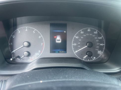 Used 2023 Toyota Corolla Cross LE FWD image 6