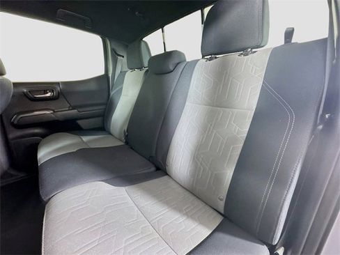 Used 2021 Toyota Tacoma TRD Off-Road image 28