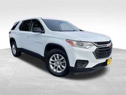 Used 2021 Chevrolet Traverse LS