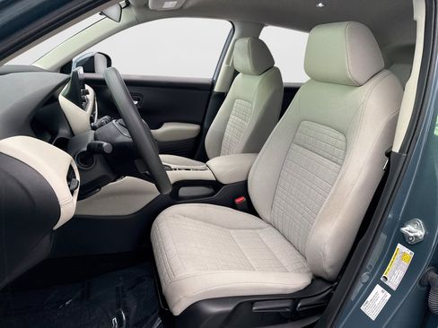 Used 2024 Honda HR-V LX image 11