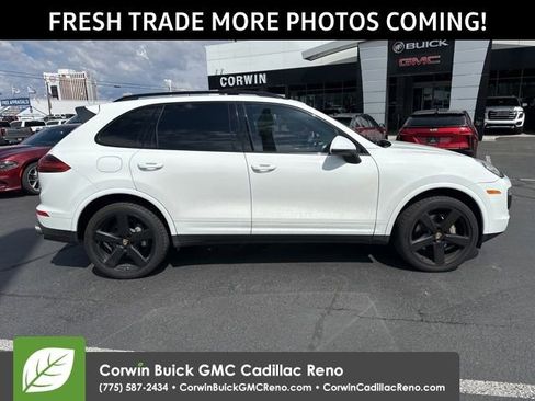 Used 2017 Porsche Cayenne S AWD/4WD image 4
