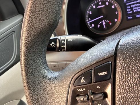Used 2019 Hyundai Tucson SE AWD/4WD image 24